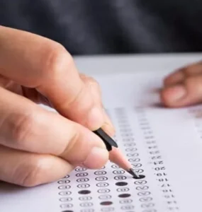 Concursos Públicos em SC oferecem vagas com salários de até R$ 7 mil